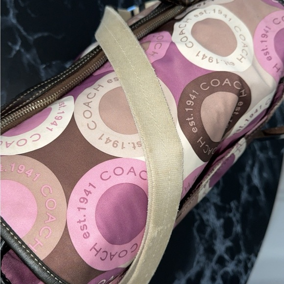 Coach Signature Snaphead F18377 Pink Multifunction Diaper Baby Messenger Bag Pad - Picture 6 of 16